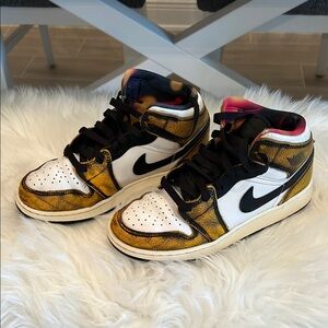 Nike Athletic Shoes - White, Black, Yellow